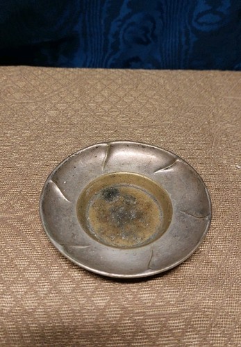 Vecchio posacenere ottone - vecchio,